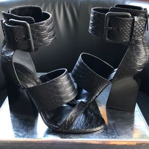 ⚡️BNWT✨ SIGERSON MORRISON Poker Heels